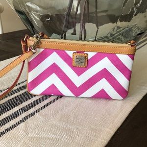 Dooney & Bourke